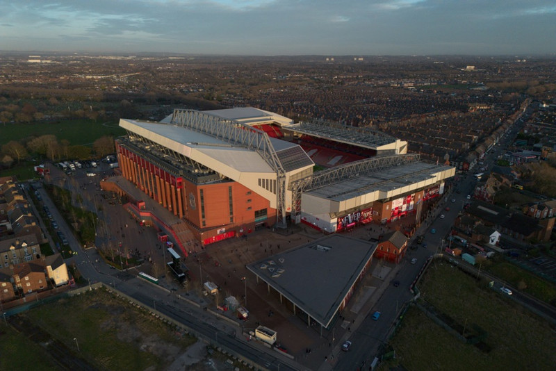 Frá Anfield þar sem leikur Liverpool og PSG fer fram í kvöld.
