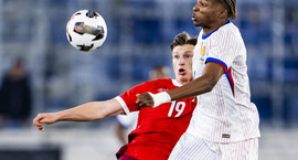 Jacquet í læknisskoðun hjá Liverpool