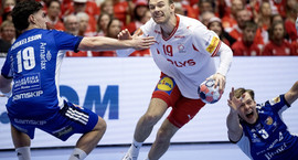 Besti handboltamaður heims á lægri launum en leikmenn...