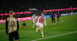 50 þúsund áhorfendur á unglingaleik