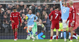 England: Hádramatískur endurkomusigur Man City á Anfield