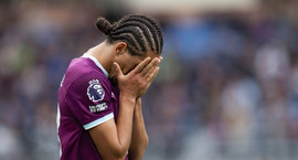 Enski bikarinn: Mansfield sló Burnley úr leik á Turf Moor