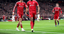 Hvað sagði Arne Slot eiginlega í hálfleik?