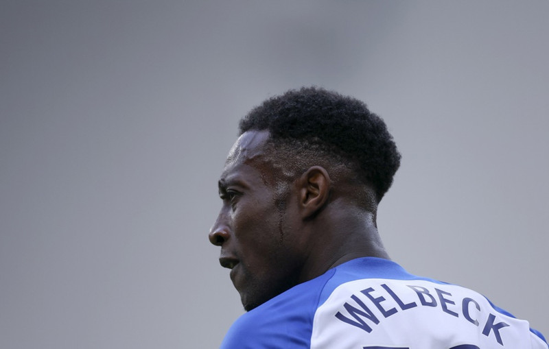 England: Welbeck sá um Liverpool sem er í veseni