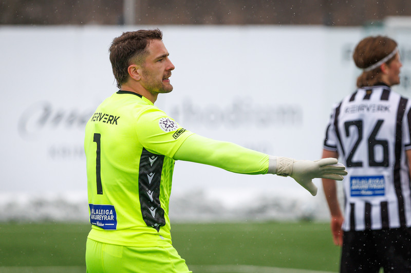 Arnar Freyr Ólafsson hefur staðið í marki KR í síðustu leikjum.
