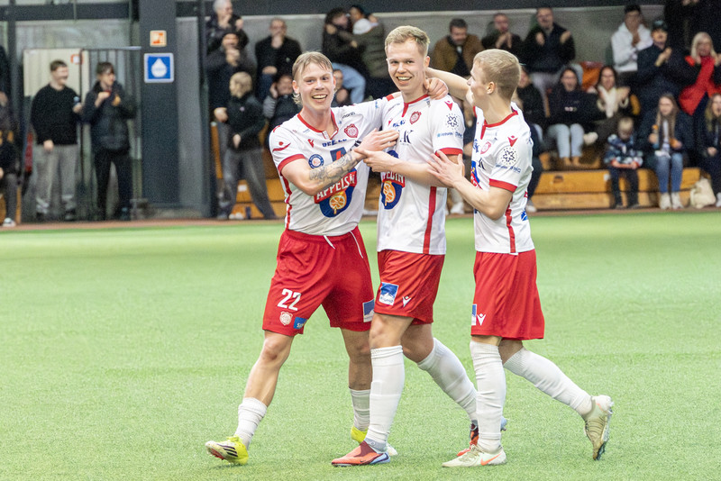 Sjáðu stórglæsilegt mark Bjarna Guðjóns - „Nokkur orð? Bara sturlað!"
