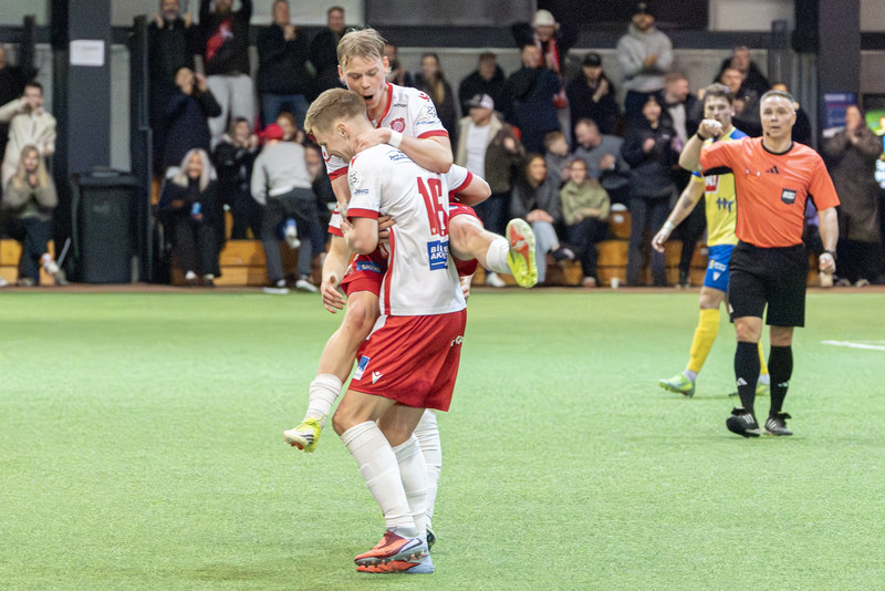 Sjáðu stórglæsilegt mark Bjarna Guðjóns - „Nokkur orð? Bara sturlað!"