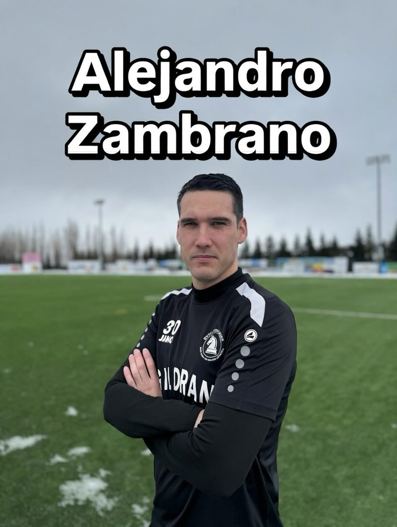 Alejandro verður spilandi aðstoðarþjálfari í Mosó (Staðfest)