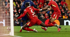 Meistaradeildin í dag - Leikur kattarins að músinni?