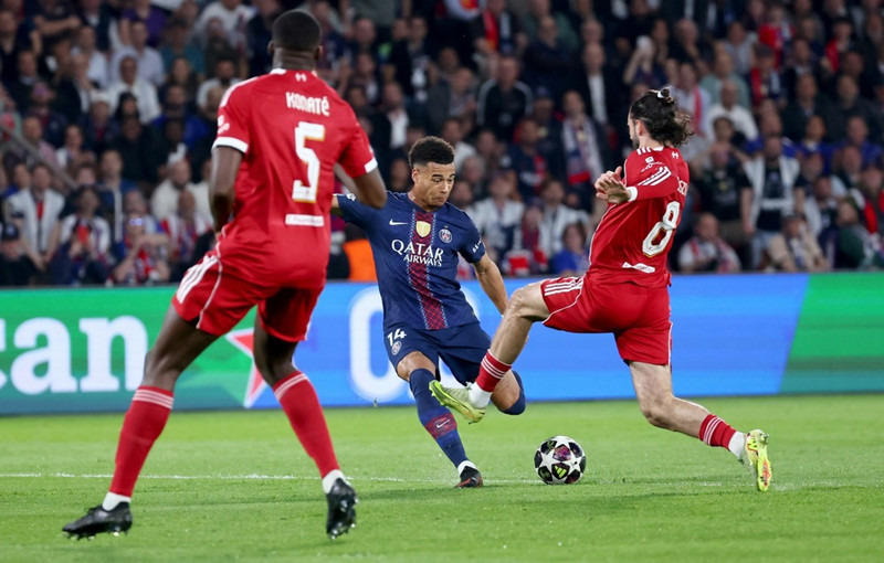 Doue búinn að koma PSG yfir gegn Liverpool