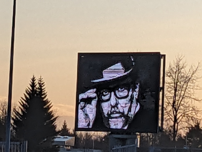 Bó Halldórs var varpað á skjáinn.