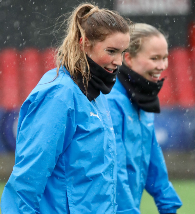 Karólína Lea segir Ísland þurfa að sýna yfirburði sína gegn Úkraínu.