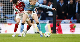 England í dag - Allt undir í stærsta leik ársins