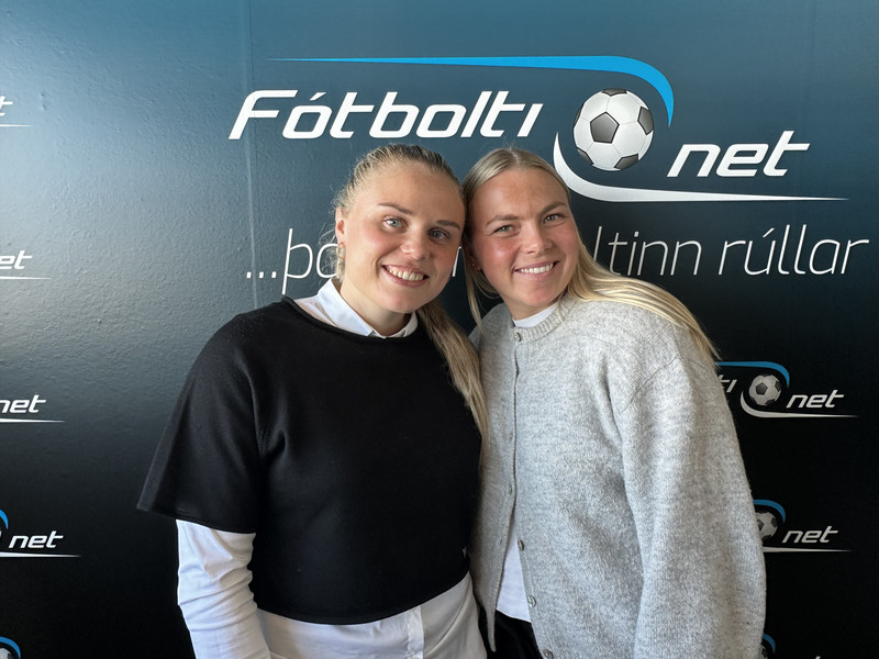 Agla María og Kristín Dís.
