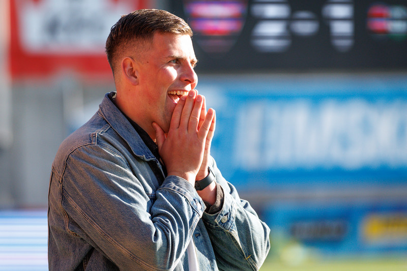 Gylfi, þjálfari Grindavíkur/Njarðvíkur var ánægður með sínar konur sem tryggðu sig áfram í úrslit Mjólkubikarsins með 0-3 sigri á Fram
