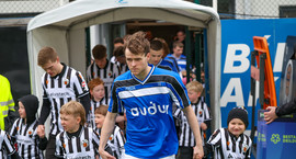 FH spilar í Henson eftir að hafa gleymt að panta...