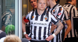 Aron valinn leikmaður apríl mánaðar