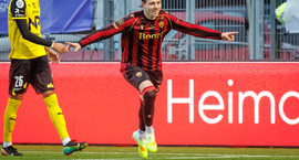 Sjáðu mörkin: Valsarar og Víkingar á skotskóm