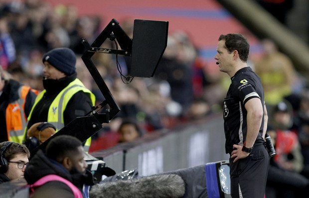 Darren England VAR