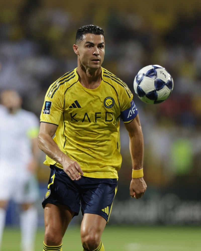 Ronaldo tekinn af velli í hálfleik í mögnuðum sigri
