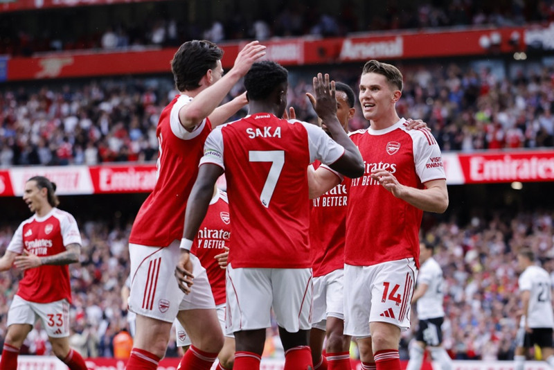 Arsenal á mikilvægan útileik gegn West Ham