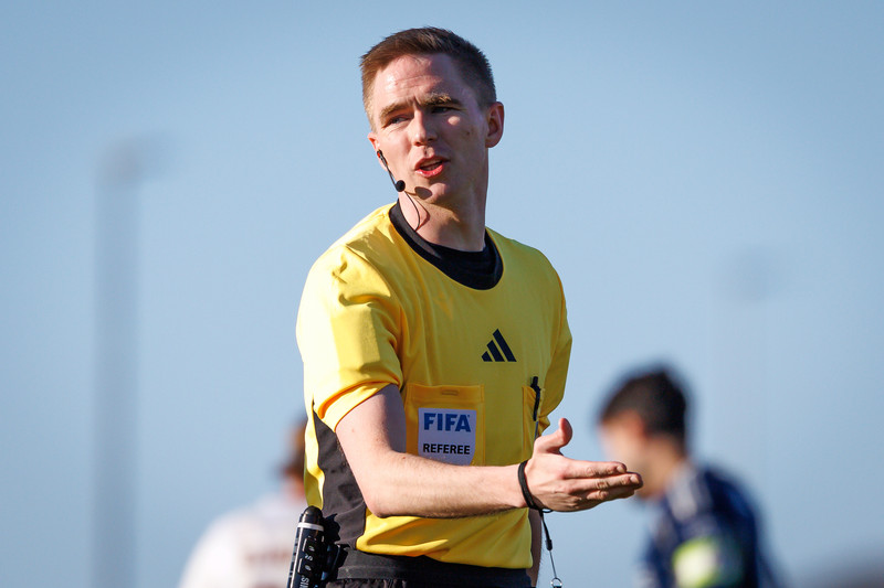 Helgi Mikael Jónasson dómari.