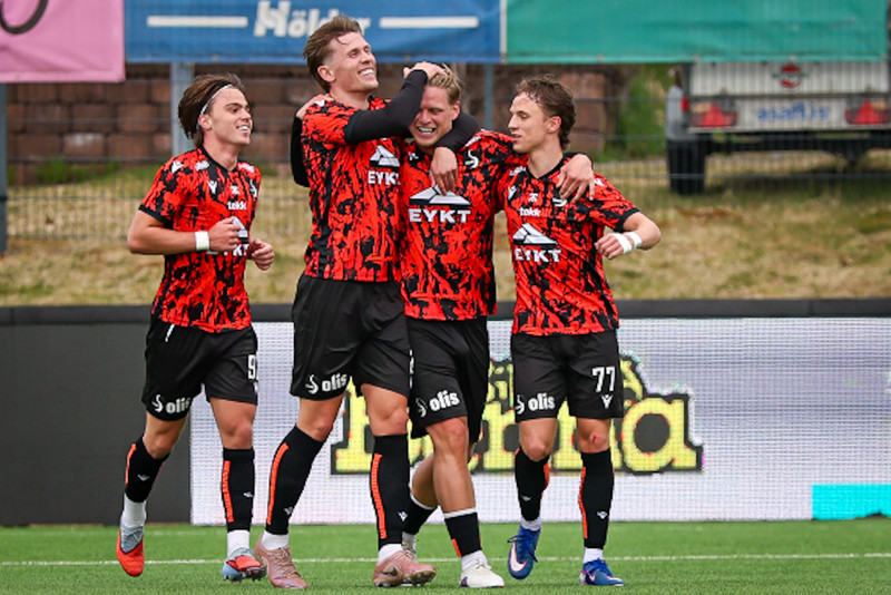 „Heimir Guðjóns er að skáka og máta Jóa Kalla“