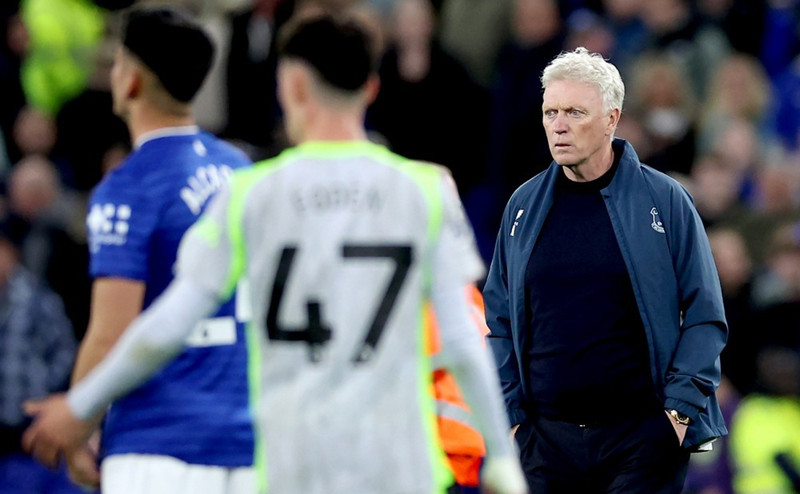 Moyes var ekki sáttur við að fá ekki víti.