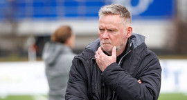 Heimir skrifaði undir þriggja ára samning við ÍA...