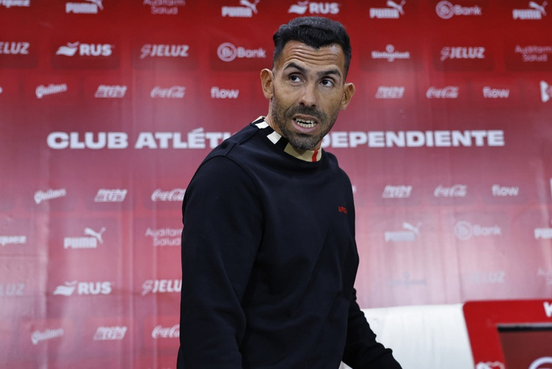 Carlos Tévez leitar að nýju félagi