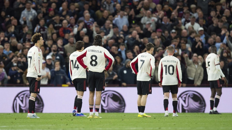 Carragher segir leikmenn Liverpool veikburða - „Þeir voru teknir í bakaríið“