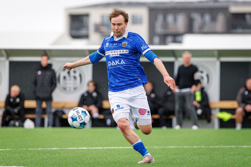 Simon Tibbling fór af velli í síðustu umferð vegna höfuðmeiðsla.