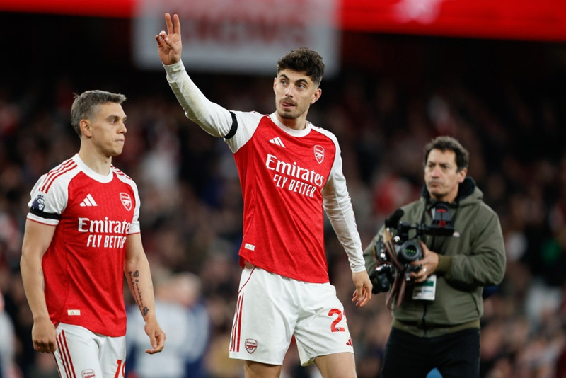 Arsenal samþykkir tilboð í Trossard - Real Madrid á eftir Mainoo