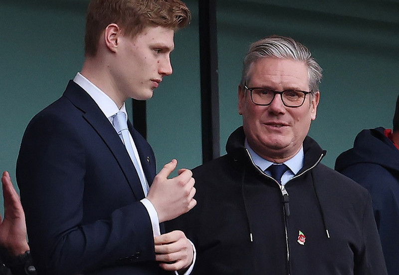Keir Starmer á leik með Arsenal.