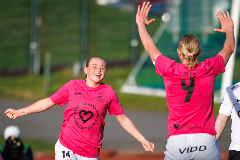 Besta deild kvenna: Breiðablik valtaði yfir Val - FH vann Stjörnuna í tíu marka leik