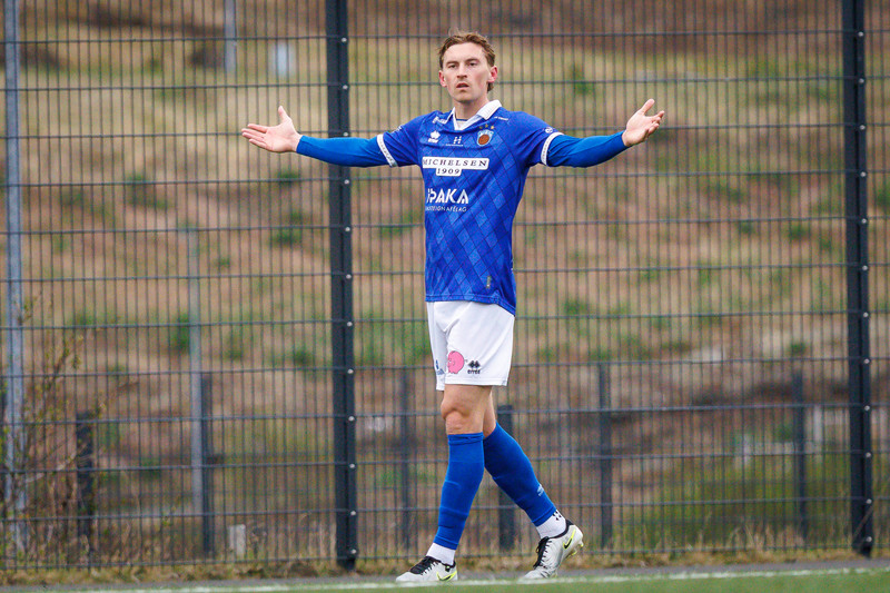 Kyle McLagan fór sömuleiðis meiddur af velli í síðustu umferð.