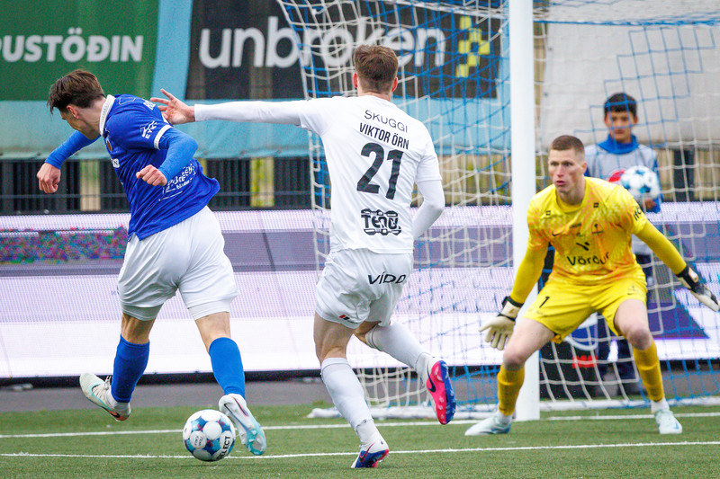 Úr leik Fram og Breiðabliks, Fram sigraði leikinn 4-3.