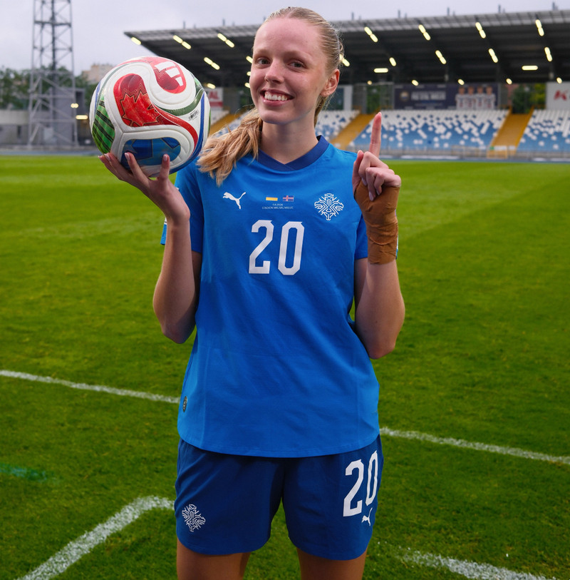 Thelma Karen Pálmadóttir.