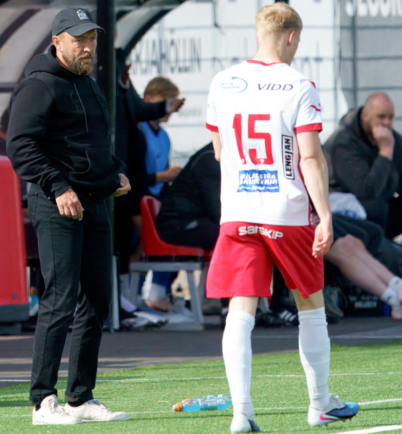 Myndaveisla: Eyjamenn sökktu Þorpurum