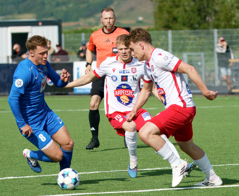 Myndaveisla: Eyjamenn sökktu Þorpurum
