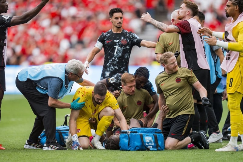 Kone gekkst undir vel heppnaða aðgerð