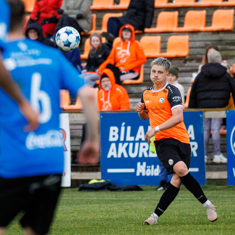 Myndaveisla: Kári á toppnum eftir leik í Vogum