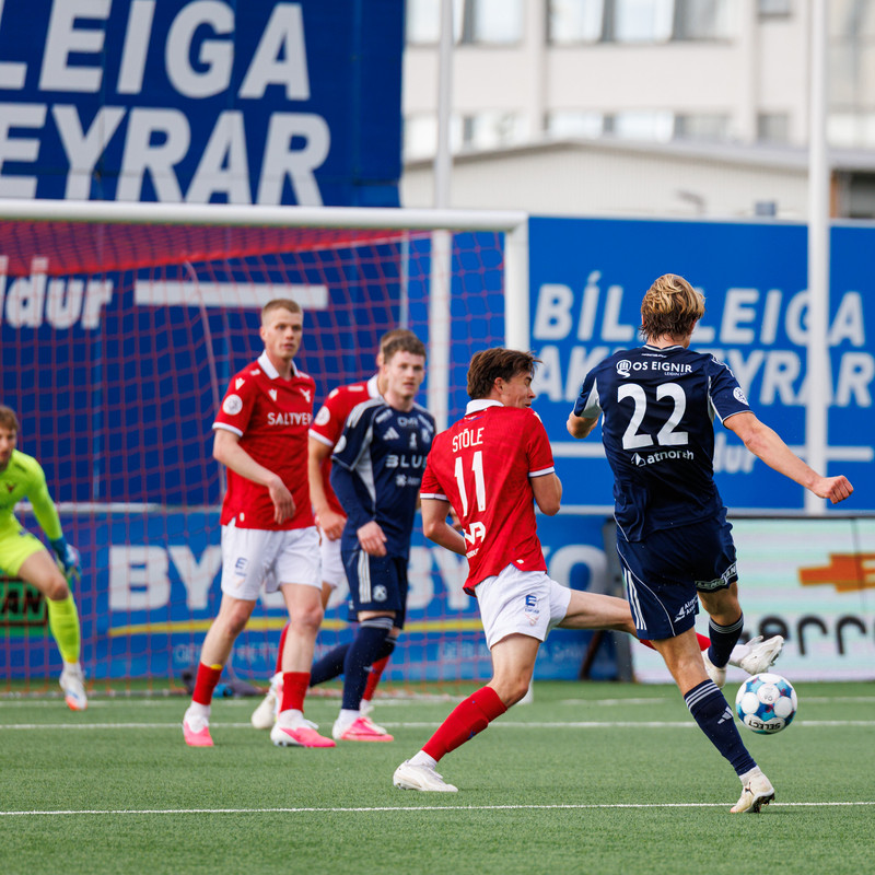 Myndaveisla: Keflavík náði í stig á Hlíðarenda