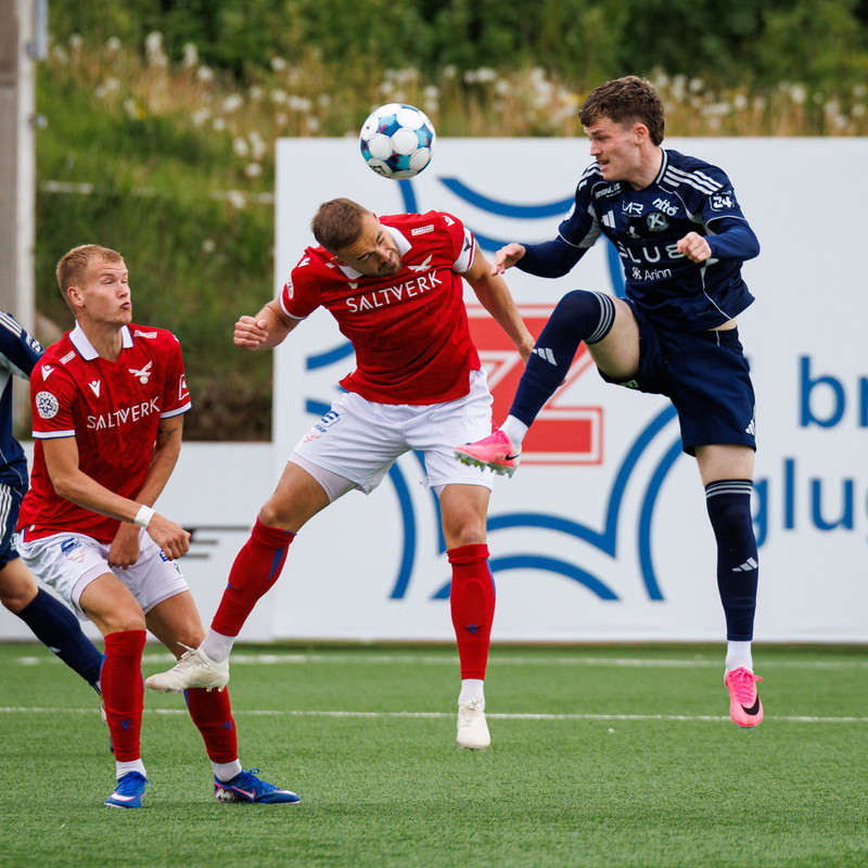 Myndaveisla: Keflavík náði í stig á Hlíðarenda