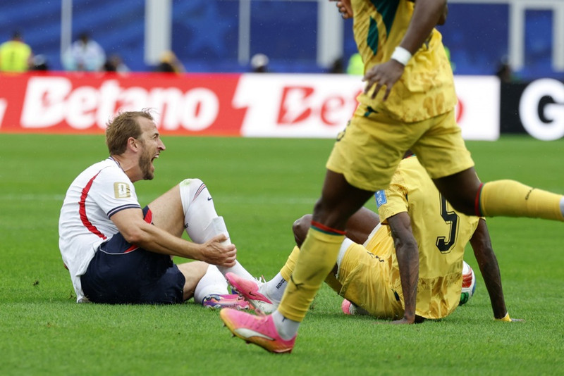 Harry Kane fór illa með dauðafæri undir lokin