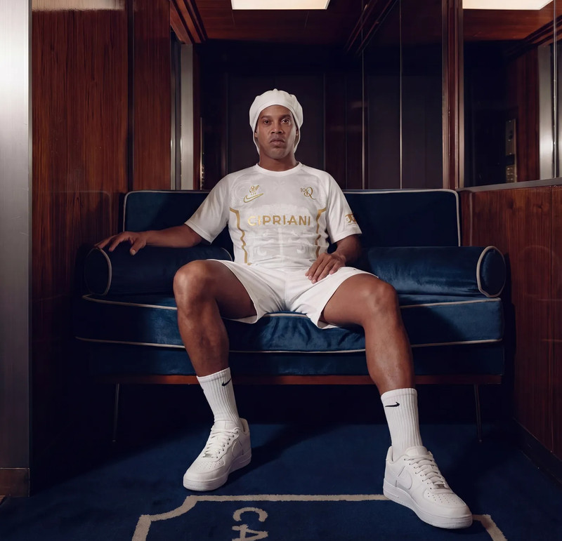 Ronaldinho kynntur hjá Ravenna: Við munum gera eitthvað sérstakt!