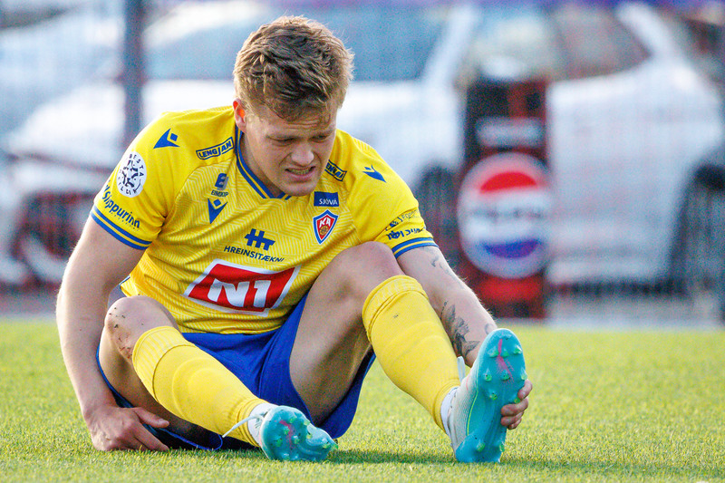 Oliver braut sama bein - Stefnir á að spila aftur á tímabilinu