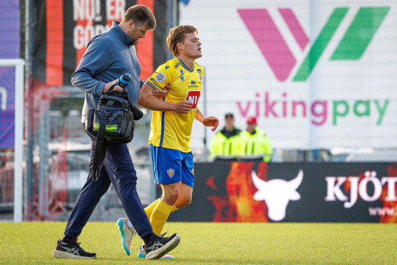 Oliver Heiðars ristarbrotnaði gegn Víkingi fyrr í þessum mánuði.