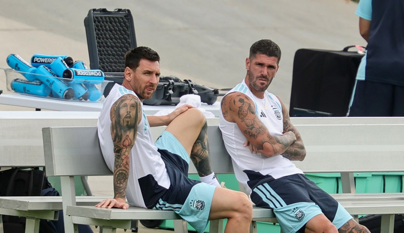 Lionel Messi og Rodrigo de Paul.