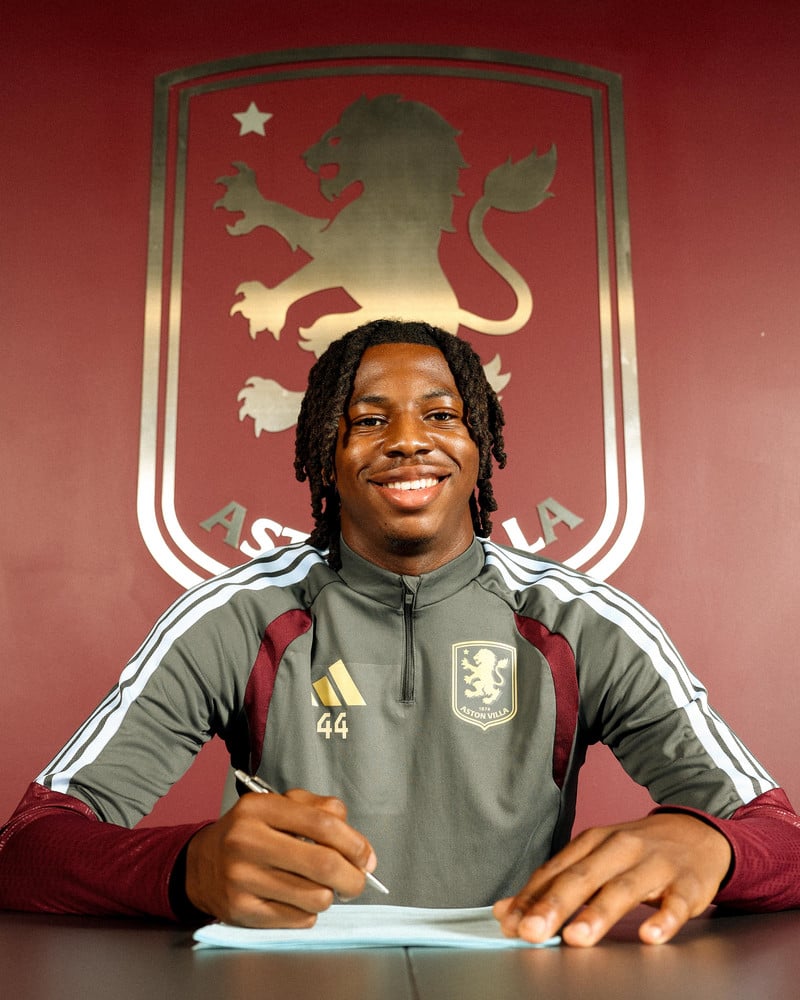 Manzambi til Aston Villa fyrir metfé (Staðfest)
